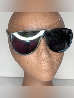 NWT True Religion Matte Black Aviator Mirrored Sunglasses TR55848 Logo Read